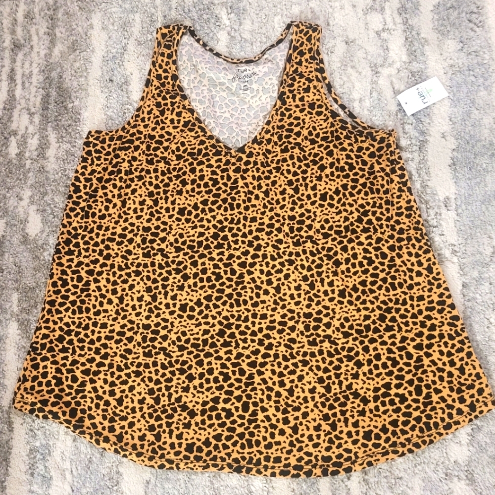 Sleeve less animal print blouse